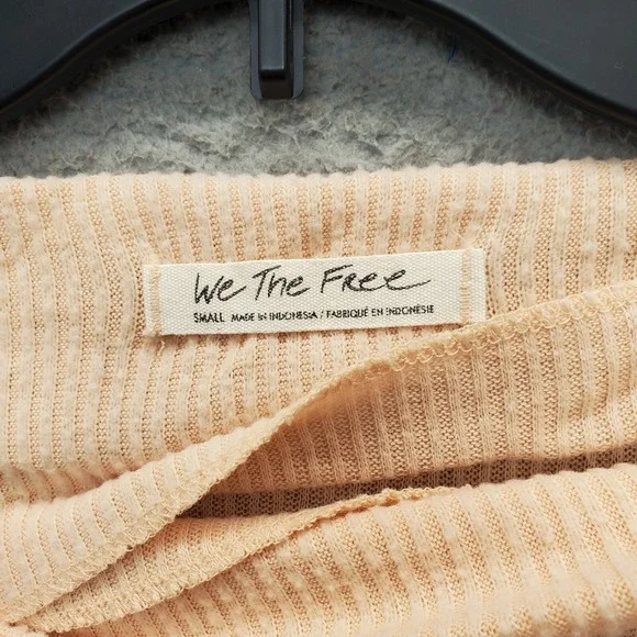 We The‎ Free Sweatshirt Womens Small Tan Ribbed Cuff & Hem Boat Neck Pullover - Picture 6 of 8